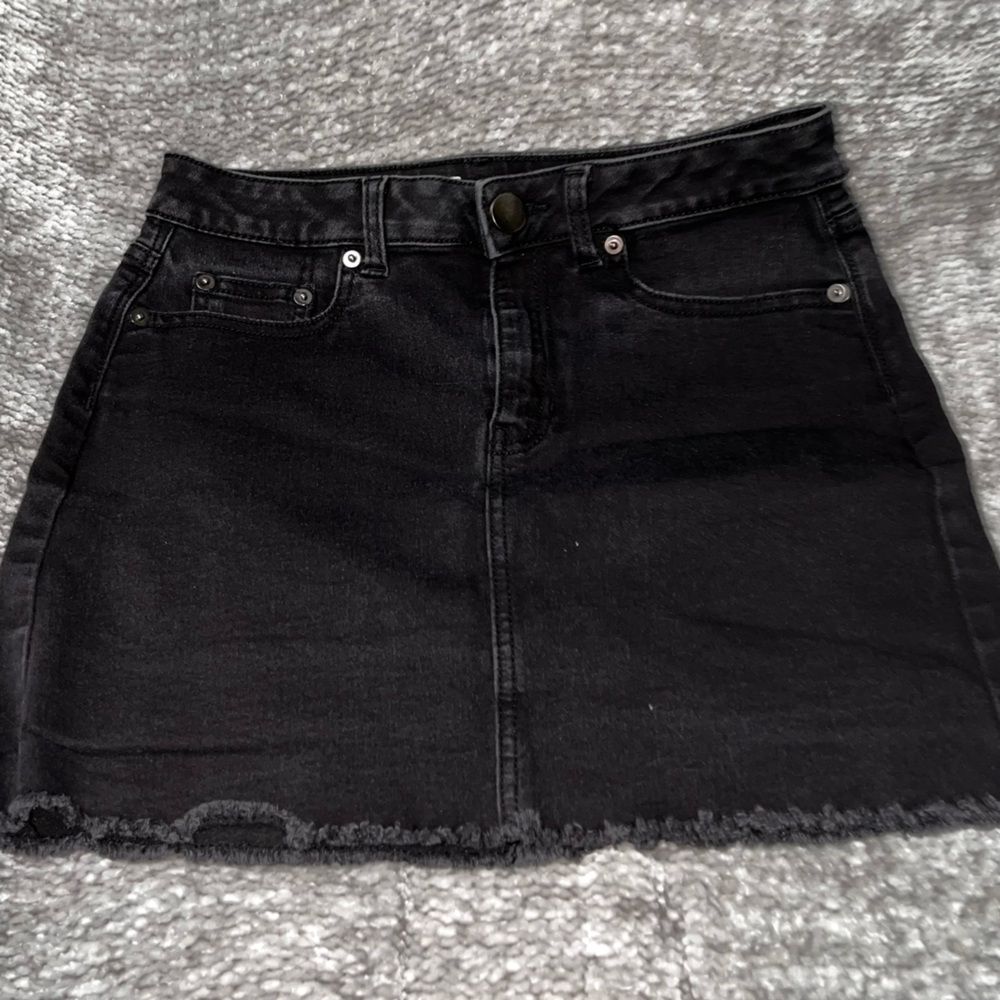 Size 6 black skirt